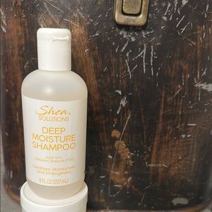 White Nourishing Hair Care Shampoo